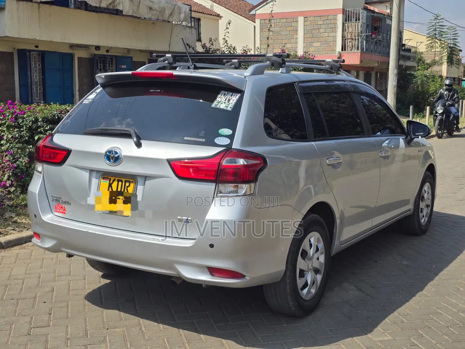 Toyota Corolla Fielder 2018 Silver