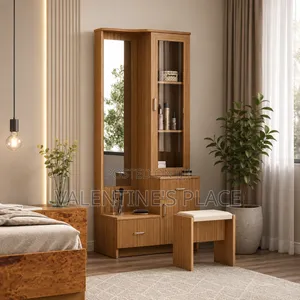 Dressers/Dressing Tables
