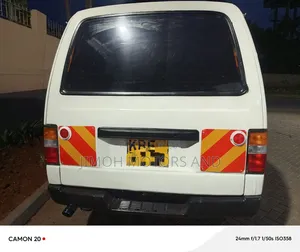 Nissan Caravan (Urvan) 2001 White