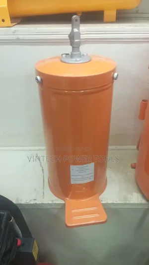 16 L Grease Bucket / Grease Lubricator
