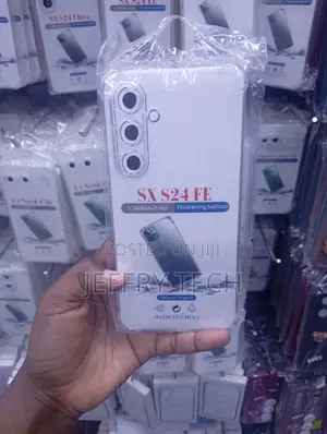 Samsung Galaxy S24 FE: Clear Transparent Finish Design Cover