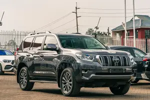 Toyota Land Cruiser Prado 2021 Gray