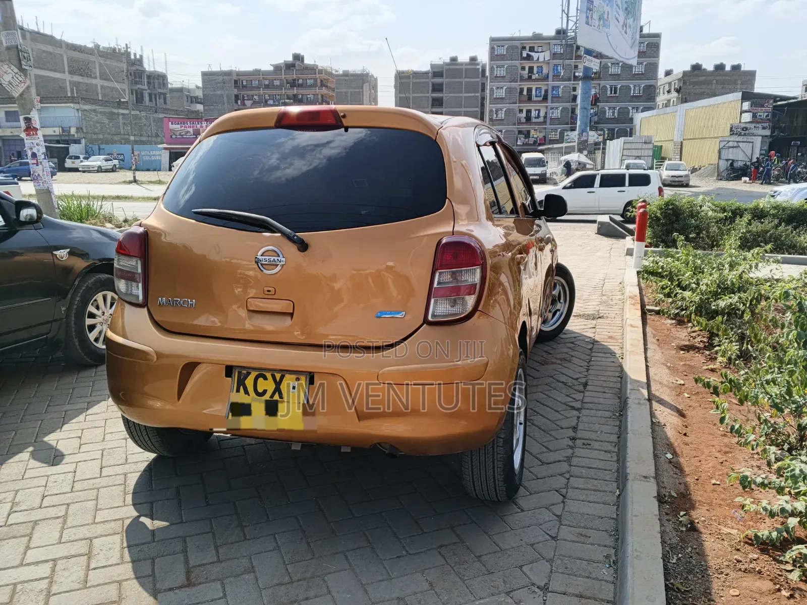 Nissan March 2012 Orange
