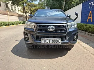 Toyota Hilux Revo Double Cab Deisel 2.4 AWD 2019 Black