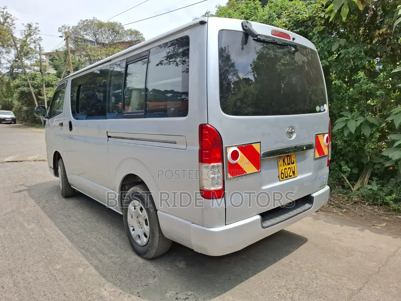 Toyota HiAce 2016 Silver