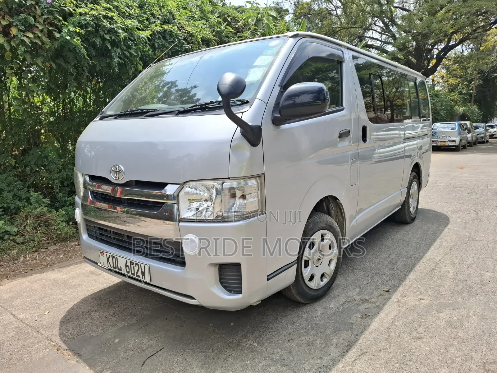 Toyota HiAce 2016 Silver
