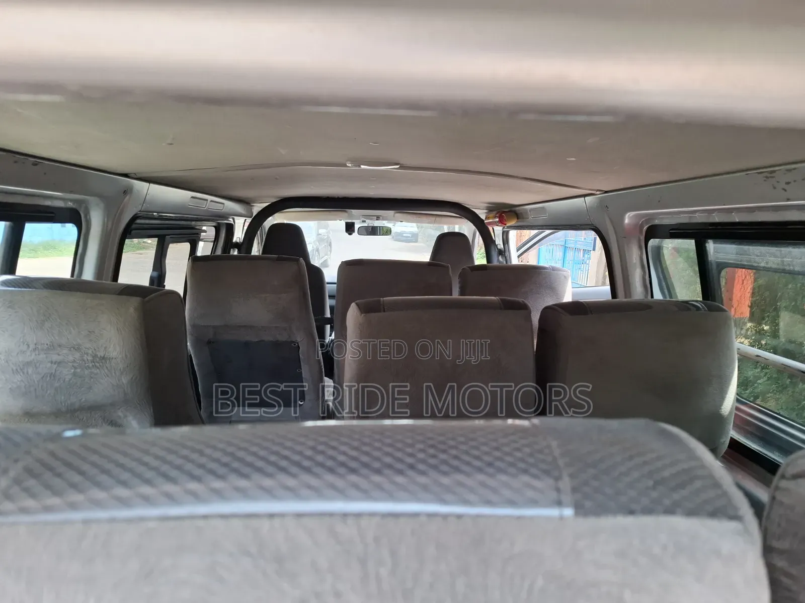 Toyota HiAce 2016 Silver