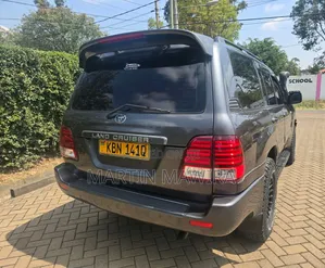 Toyota Land Cruiser Prado 2005 Gray