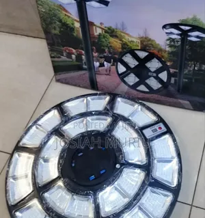 High Power 2000w Solar Round Streetlight