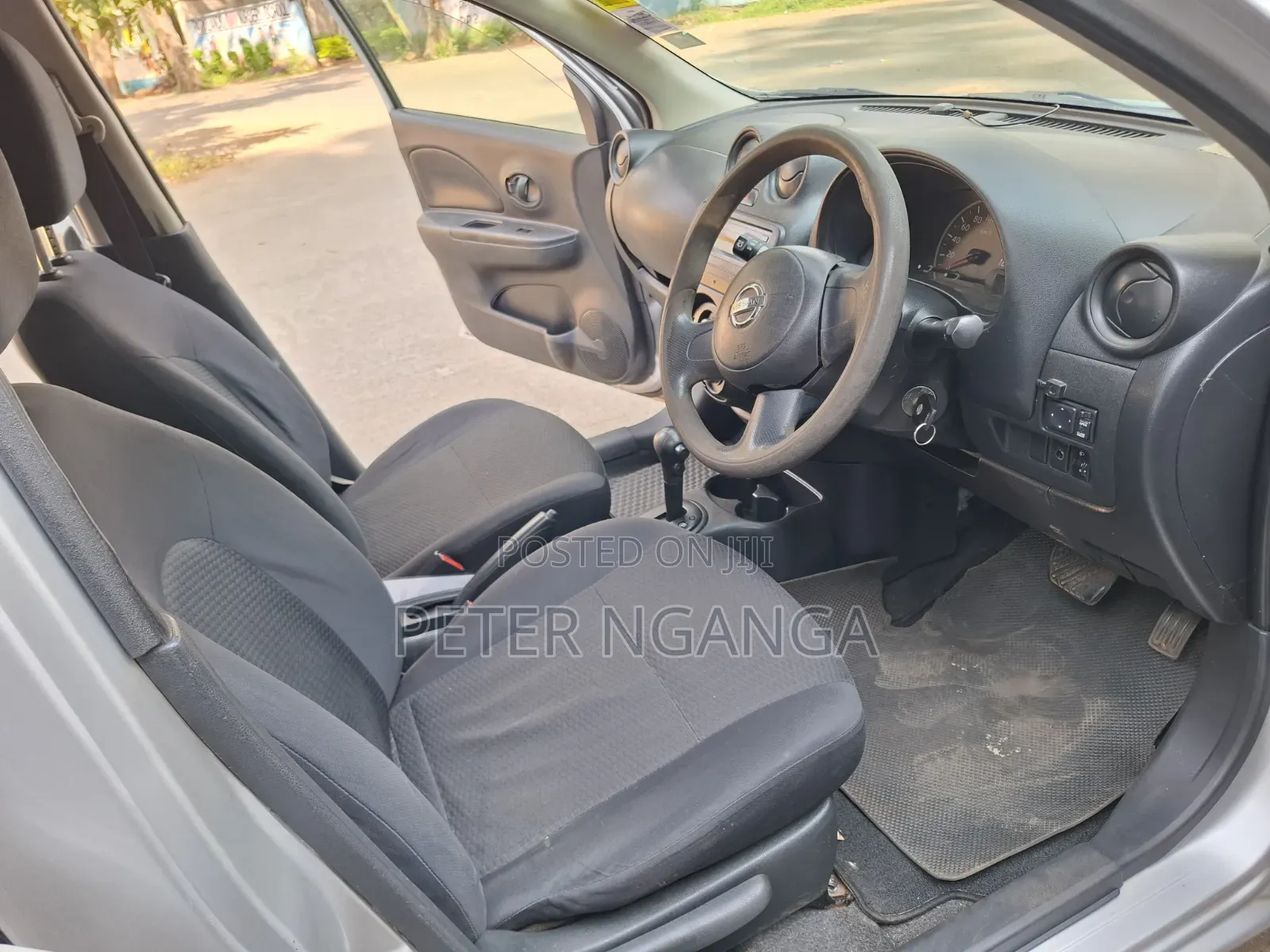 Nissan March 2013 Silver