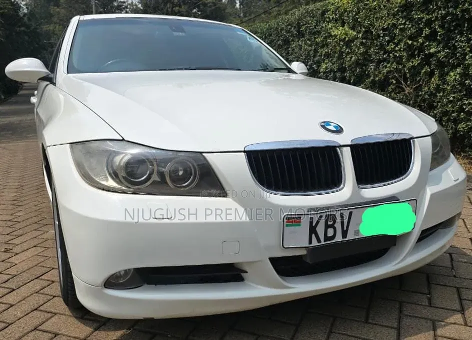BMW 320i 2006 White