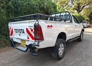 Toyota Hilux 2009 Pearl