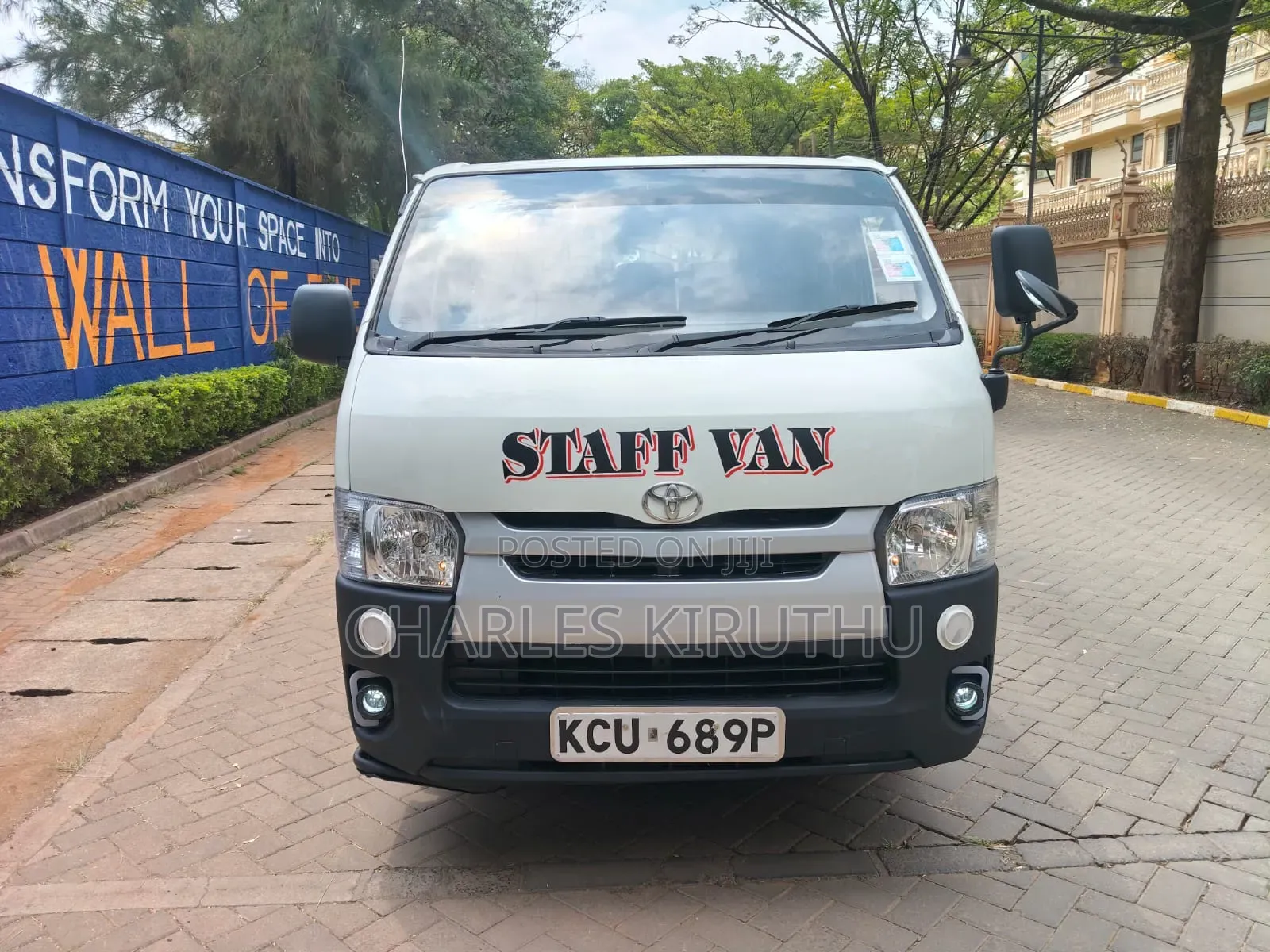 Toyota HiAce 2014 White