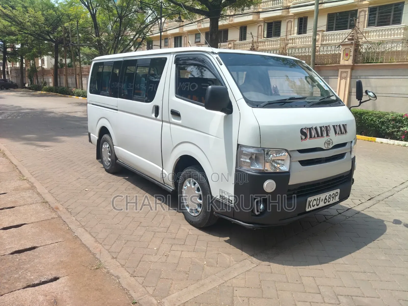 Toyota HiAce 2014 White