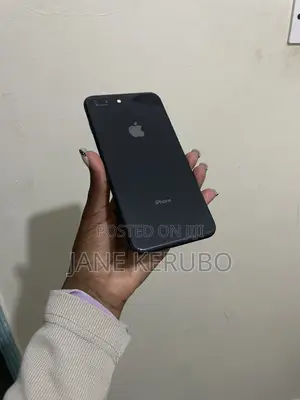 Apple iPhone 8 Plus 64 GB Black
