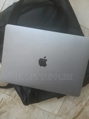 Laptop Apple MacBook Pro 2017 8GB Intel Core i5 SSD 256GB