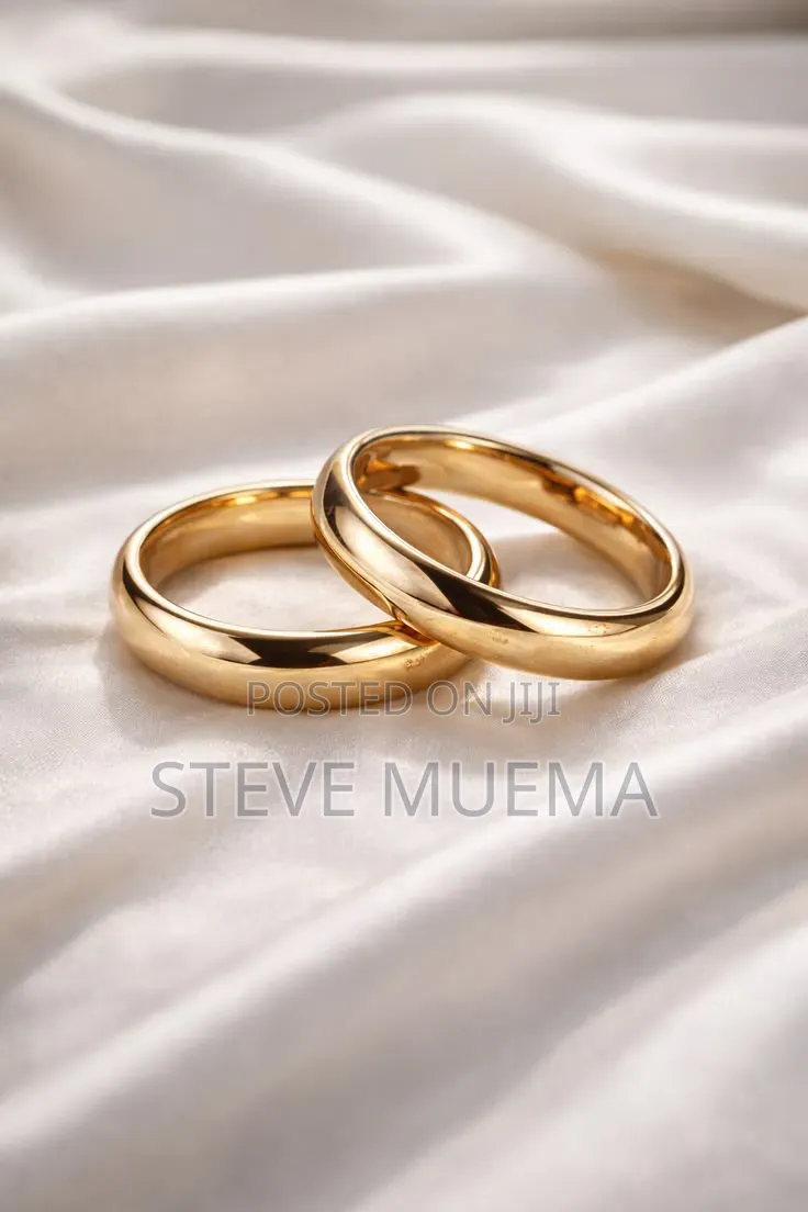 Gold Wedding Rings.