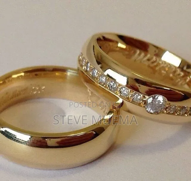 Gold Wedding Rings.