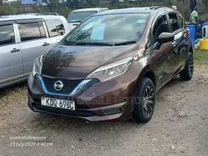 Nissan Note 1.2 Hybrid 2017 Brown