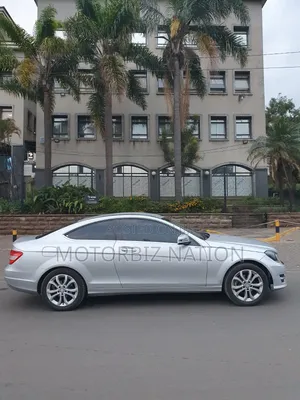 Mercedes-Benz C180 2012 Silver