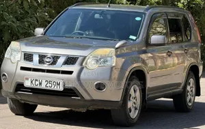 Nissan X-Trail 2012 Silver