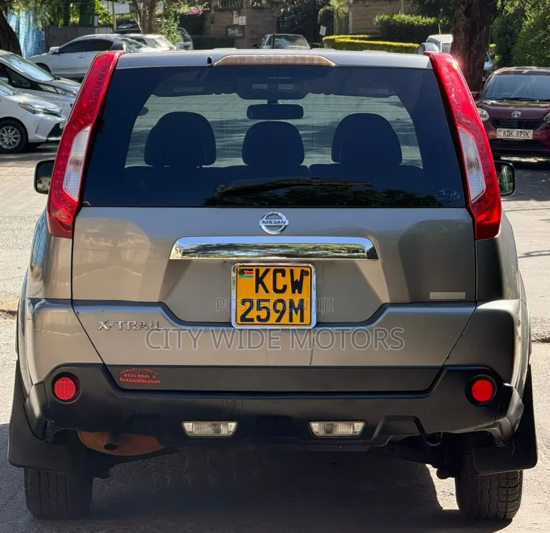 Nissan X-Trail 2012 Silver