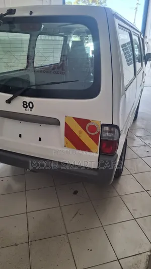 Mazda Bongo 2013 White