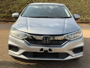 Honda Grace 2018 Silver