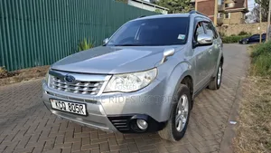 Subaru Forester 2011 Silver