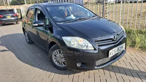Toyota Auris 2011 Black