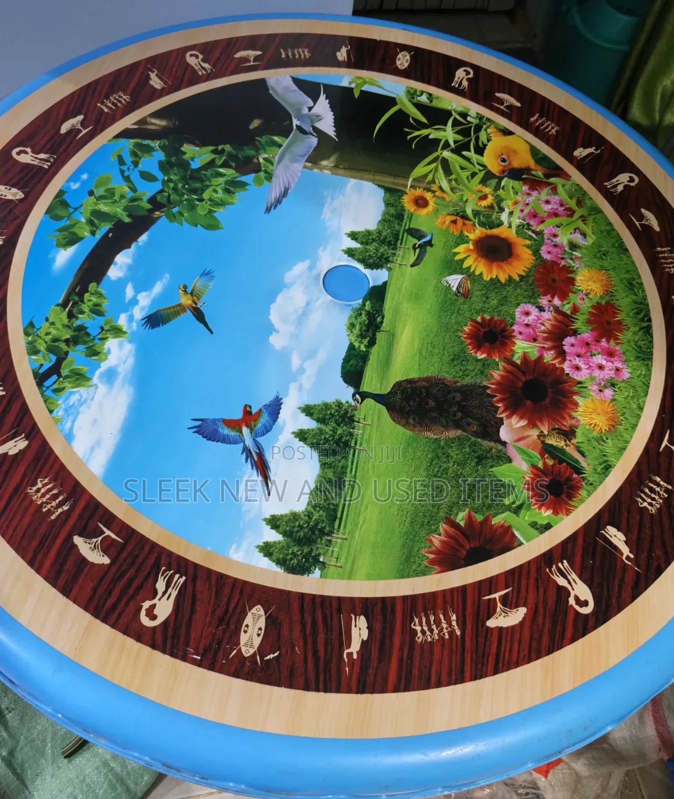 Plastic Round Table