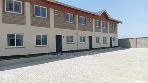 4bdrm Mansion in Mombasa Road for rent