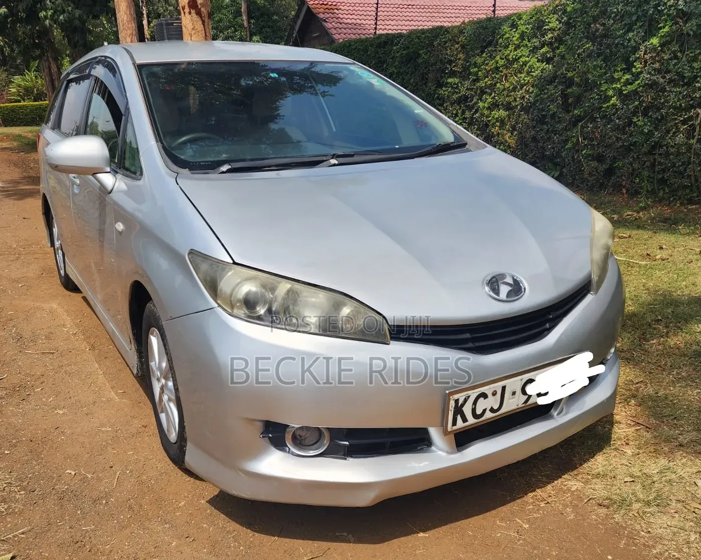 Toyota Wish 2010 Silver