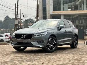 Volvo XC60 2018 Gray