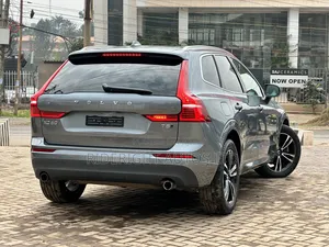 Volvo XC60 2018 Gray