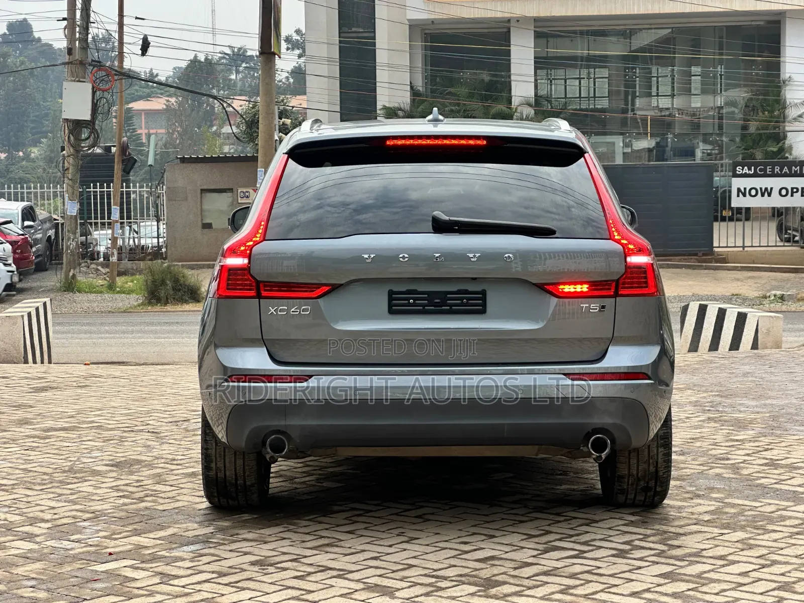 Volvo XC60 2018 Gray