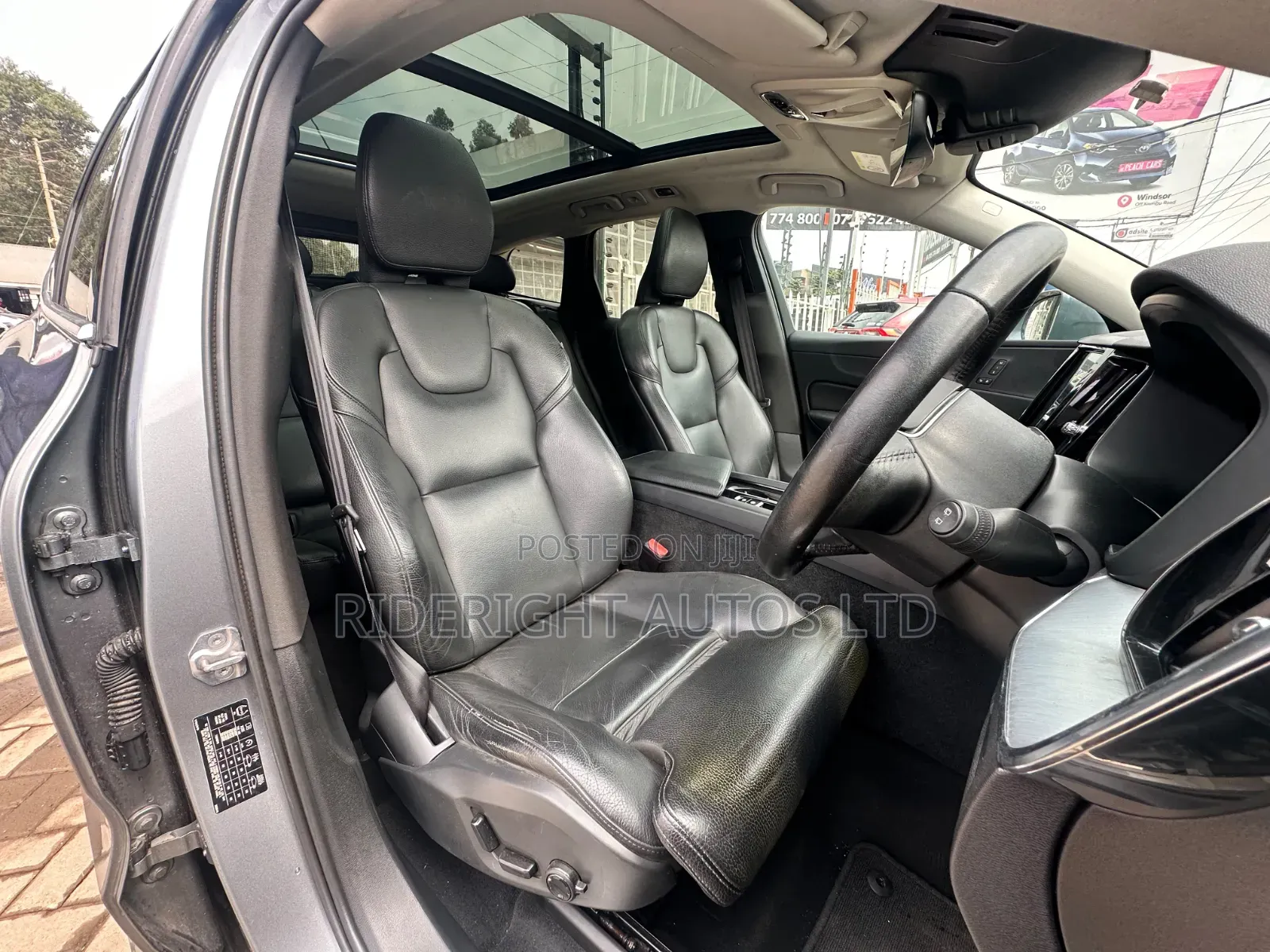 Volvo XC60 2018 Gray