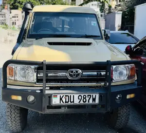 Toyota Land Cruiser 2019 Beige