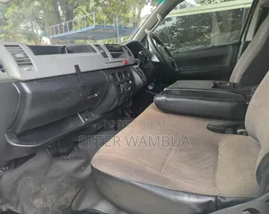 Toyota HiAce 2014 White