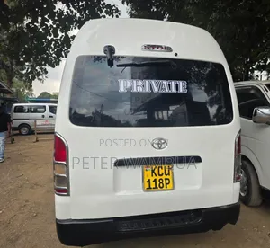 Toyota HiAce 2014 White