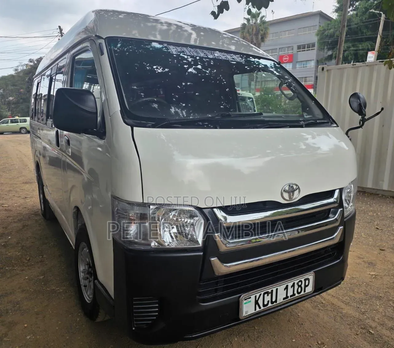 Toyota HiAce 2014 White