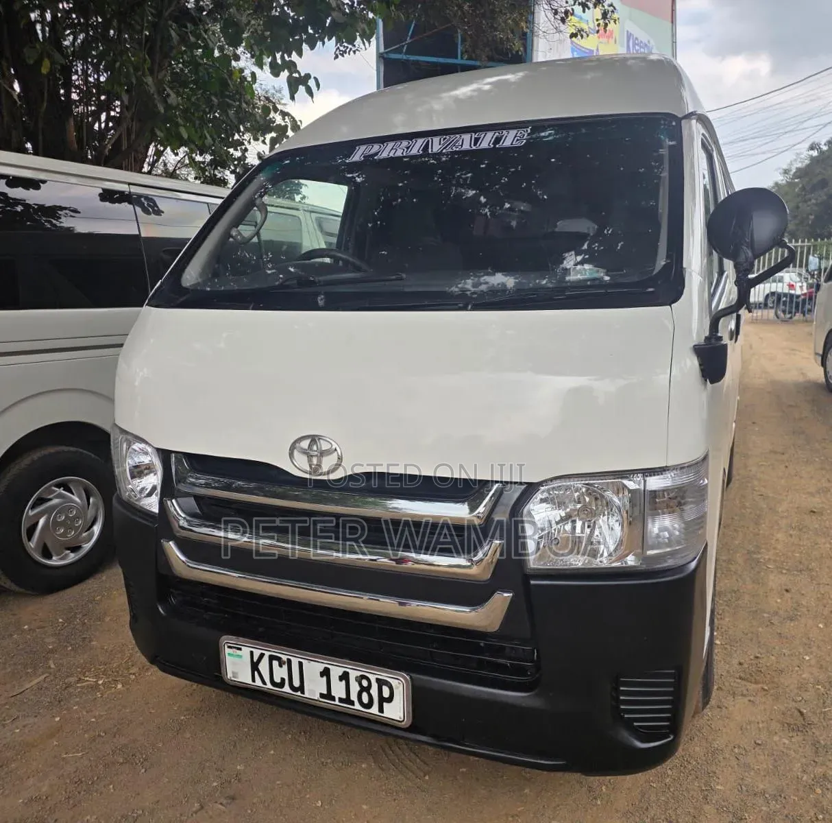 Toyota HiAce 2014 White