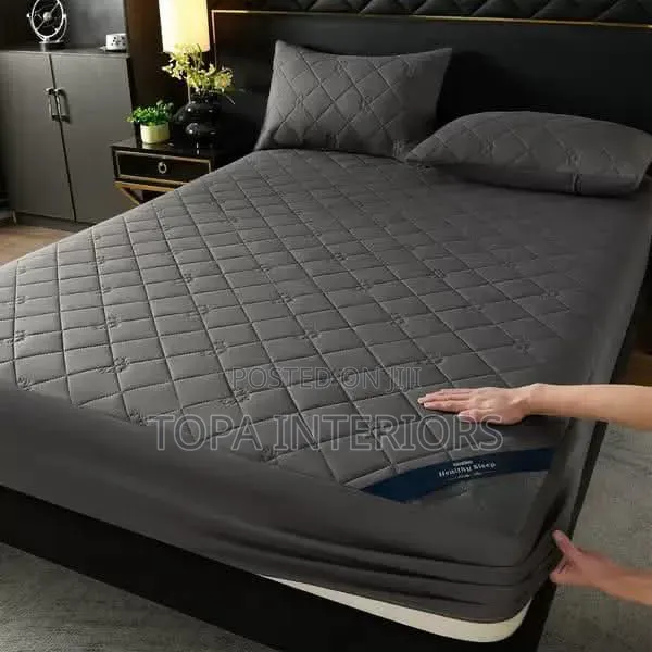 Quilted Breathable Absorbent Waterproof Mattress Protector Covers