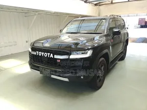 Toyota Land Cruiser 2023 Black