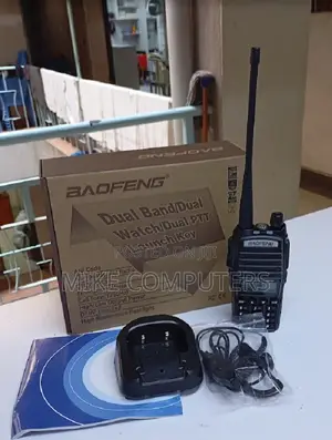 Baofeng Uv-82 Walkie Talkie With Free Earpiece