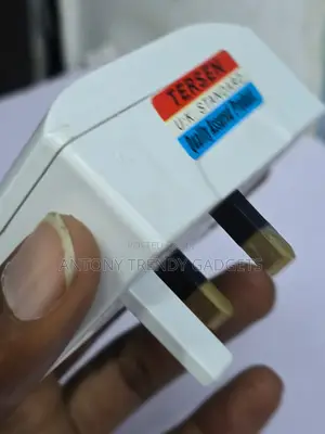 UK Type G Universal Multi Plug Adapter 250V AC Socket
