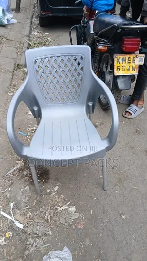 Grey Arm Chair With Strong Aluminum Standard 4 Legs