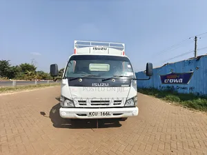 Isuzu NPR Original Cabin