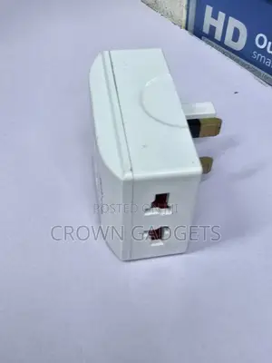 13A Universal Travel Plug Adapter UK Socket Converter 250V