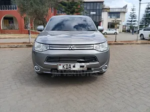 Mitsubishi Outlander 2014 Gray
